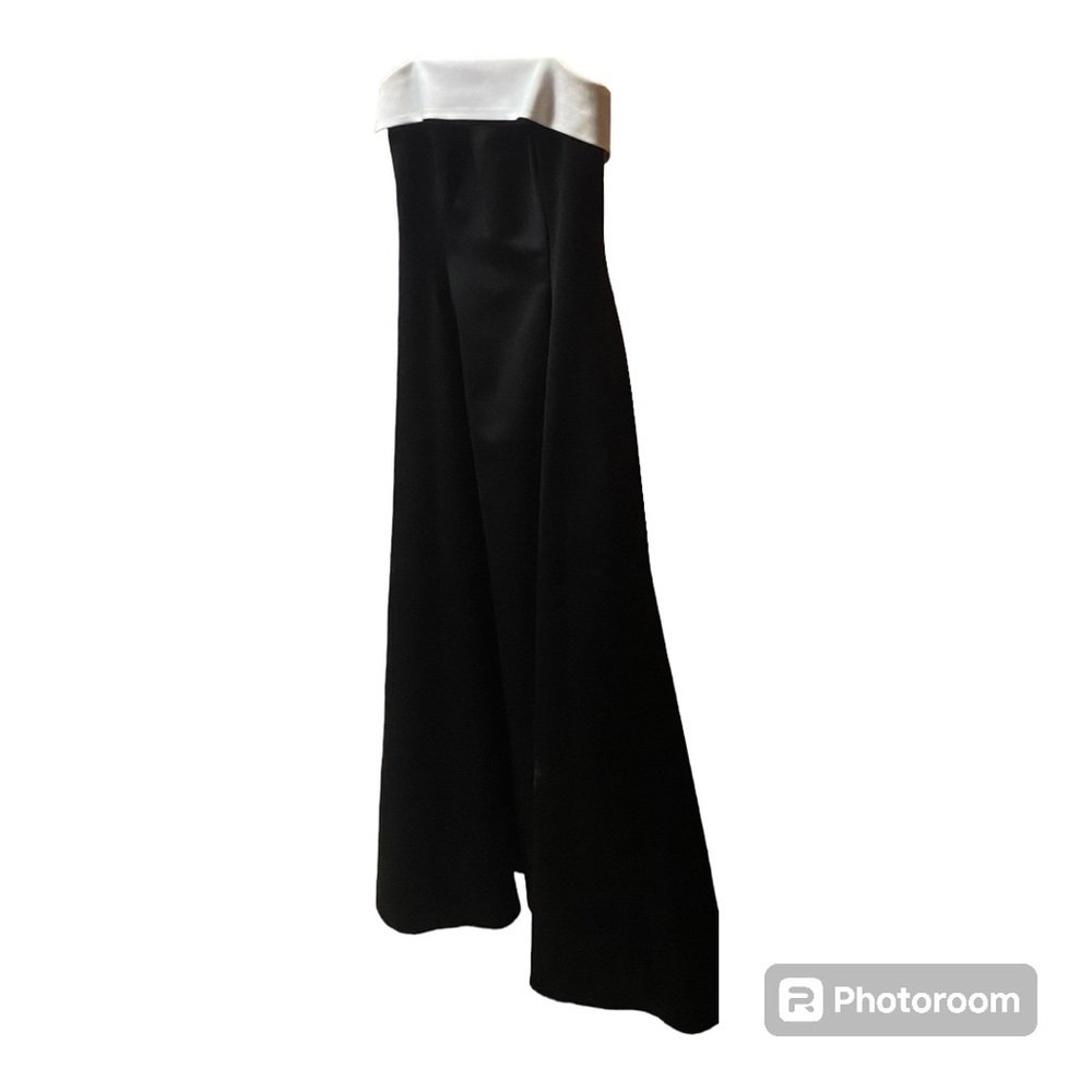 Strapless Formal Dress